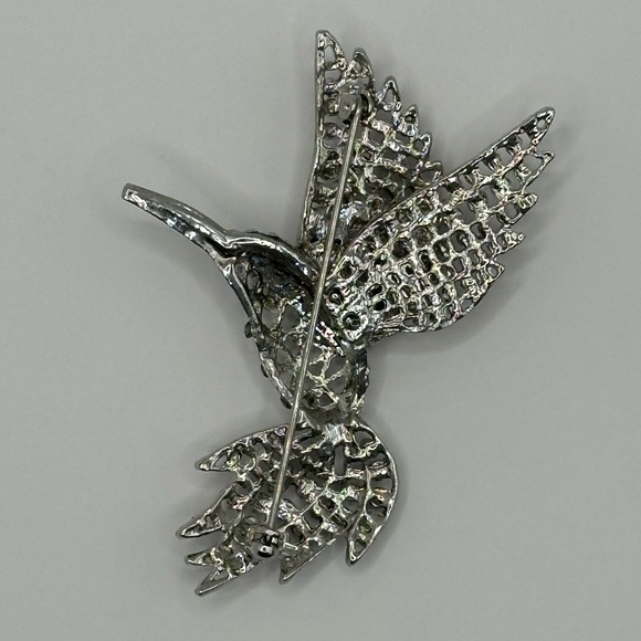 Hummingbird In Brooch - Picture 3 of 4